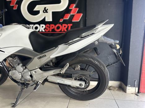 YAMAHA YS Fazer 250 LIMITED EDITION, Foto 6