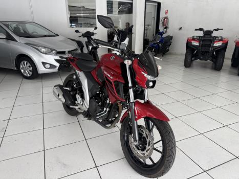 YAMAHA YS Fazer 250 , Foto 3