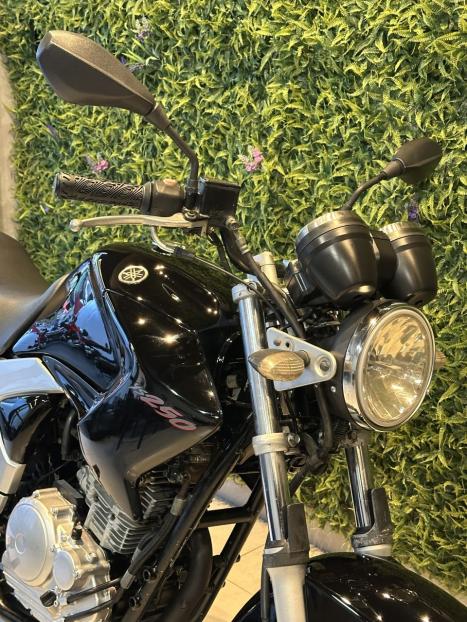 YAMAHA YS Fazer 250 , Foto 5