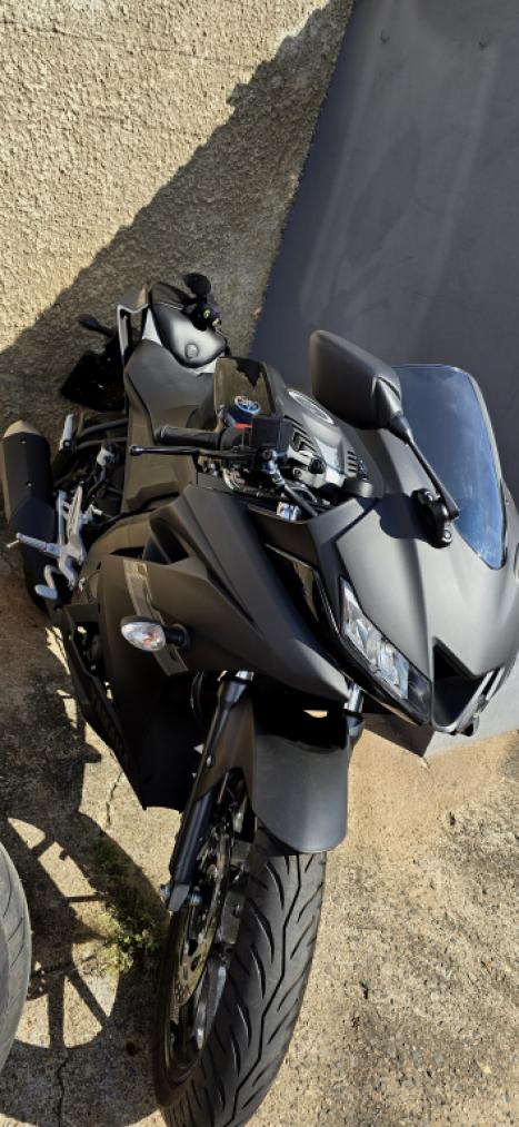 YAMAHA YZF R15 150 ABS, Foto 6