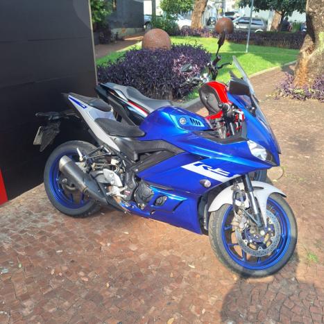 YAMAHA YZF R3 300 ABS, Foto 2