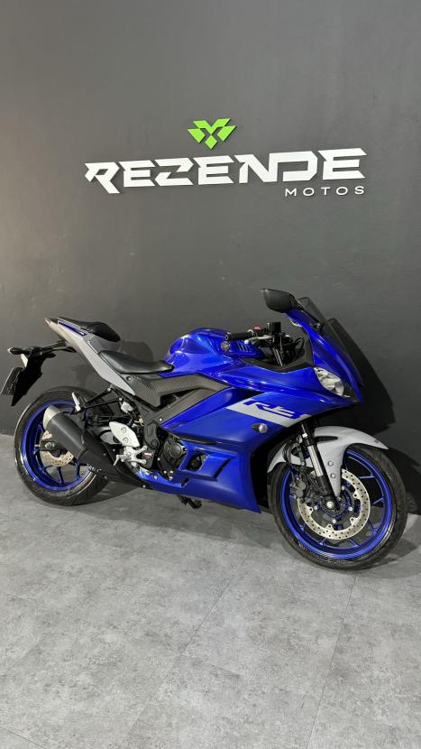 YAMAHA YZF R3 320 ABS, Foto 9