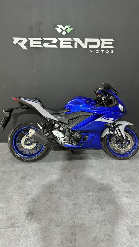 YAMAHA YZF R3 320 ABS, Foto 12