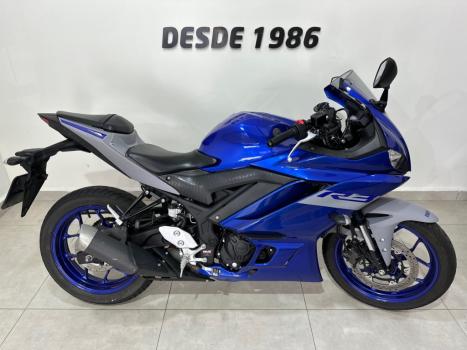 YAMAHA YZF R3 320 ABS, Foto 2