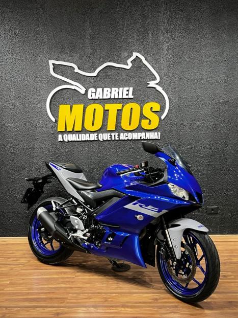 YAMAHA YZF R3 320 ABS, Foto 3