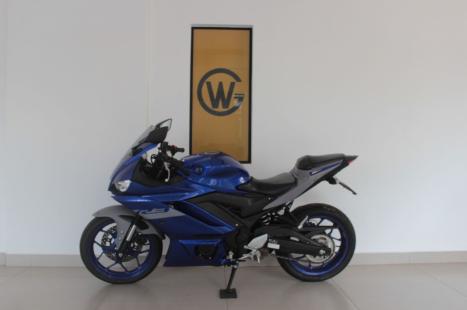 YAMAHA YZF R3 320 ABS, Foto 3