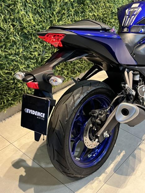 YAMAHA YZF R3 320 ABS, Foto 3
