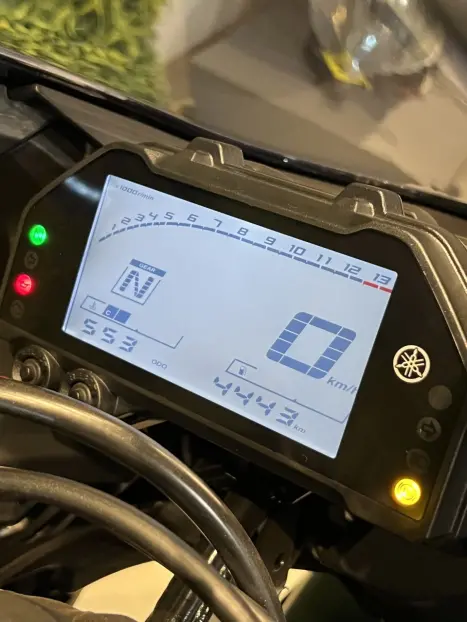 YAMAHA YZF R3 320 ABS, Foto 6