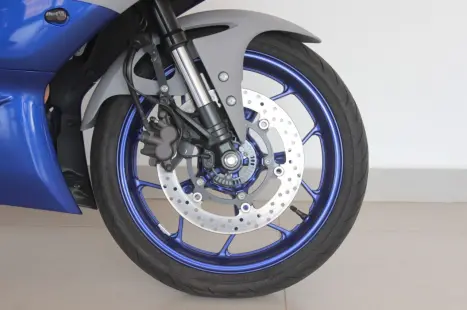 YAMAHA YZF R3 320 ABS, Foto 6