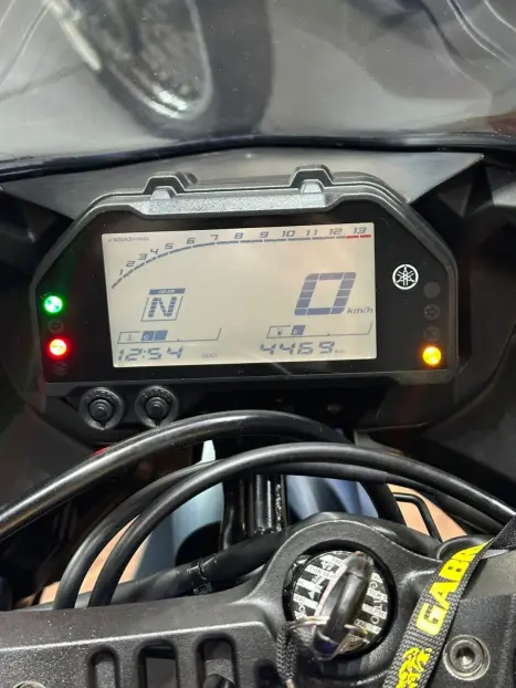 YAMAHA YZF R3 320 ABS, Foto 7