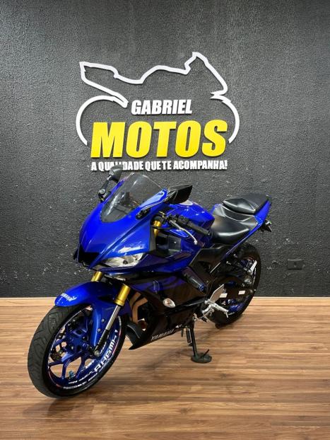 YAMAHA YZF R3 320 ABS, Foto 4