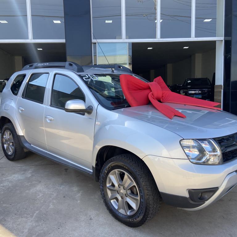 comprar-suv-renault-duster-2-0-16v-4p-flex-tech-road-ii-4x4-prata-2020