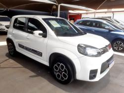 FIAT Uno 1.4 4P FLEX SPORTING