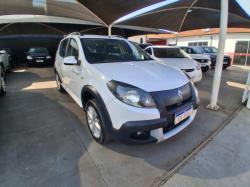 RENAULT Sandero 1.6 16V 4P FLEX STEPWAY AUTOM�TICO