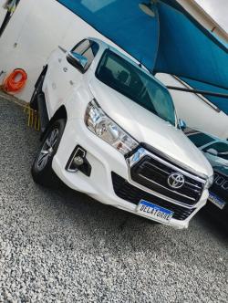 TOYOTA Hilux Caminhonete 2.8 16V SRV 4X4 DIESEL CABINE DUPLA AUTOM�TICO