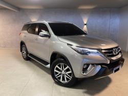 TOYOTA Hilux SW4 2.8 4P SRX 4X4 TURBO DIESEL AUTOM�TICO