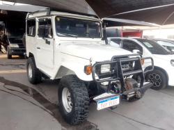 TOYOTA Bandeirante 3.7 4X4 DIESEL TETO RGIDO
