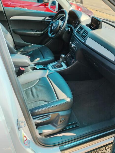 AUDI Q3 1.4 4P TFSI AMBIENTE S-TRONIC AUTOM�TICO, Foto 8