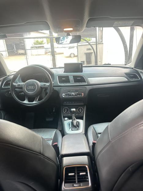 AUDI Q3 1.4 4P TFSI AMBIENTE S-TRONIC AUTOM�TICO, Foto 8