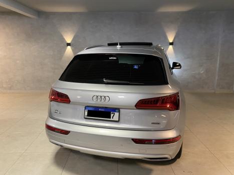 AUDI Q5 2.0 16V 4P TFSI PRESTIGE PLUS S-TRONIC AUTOMTICO, Foto 4