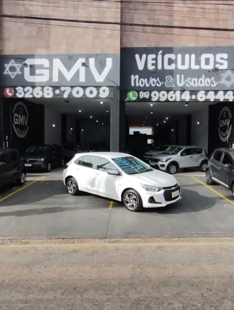 CHEVROLET Onix Hatch 1.0 4P FLEX LT, Foto 1 CHEVROLET Onix Hatch 1.0 4P FLEX LT, Foto 1