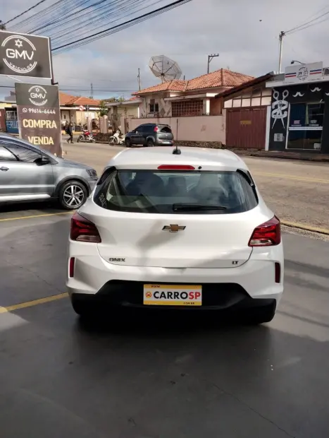CHEVROLET Onix Hatch 1.0 4P FLEX LT, Foto 6 CHEVROLET Onix Hatch 1.0 4P FLEX LT, Foto 6