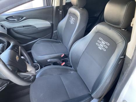 CHEVROLET Onix Hatch 1.4 4P FLEX ADVANTAGE AUTOMTICO, Foto 7
