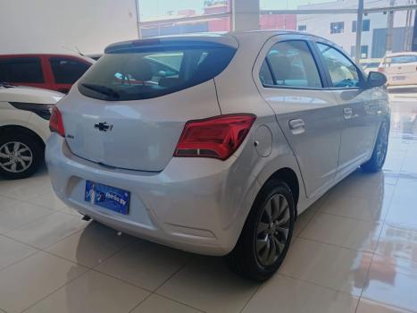 CHEVROLET Onix Hatch 1.0 4P FLEX BLACK, Foto 2