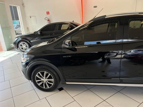 CHEVROLET Onix Hatch 1.4 4P FLEX ACTIV AUTOM�TICO, Foto 3