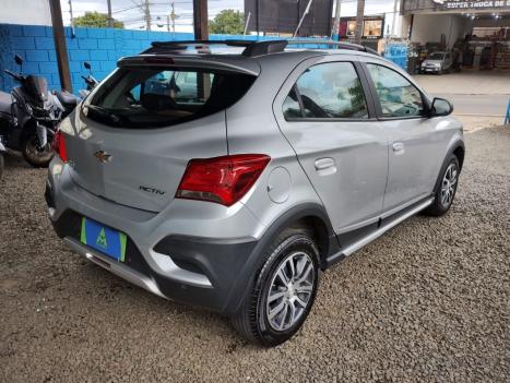 CHEVROLET Onix Hatch , Foto 3