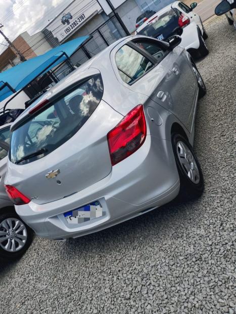 CHEVROLET Onix Hatch 1.0 4P FLEX JOY, Foto 4