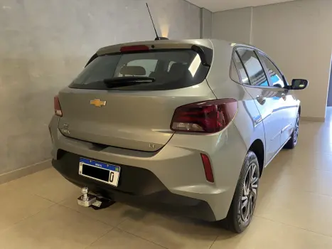 CHEVROLET Onix Hatch 1.0 12V 4P FLEX LT, Foto 4