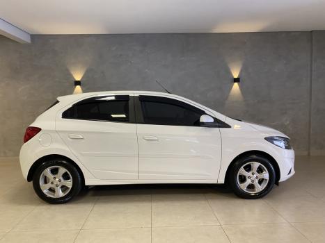 CHEVROLET Onix Hatch 1.4 4P FLEX LT, Foto 3