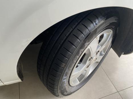 CHEVROLET Onix Hatch 1.4 4P FLEX LT, Foto 9