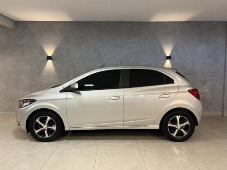 CHEVROLET Onix Hatch 1.4 4P FLEX LTZ, Foto 3