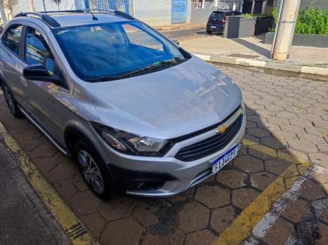CHEVROLET Onix Hatch 1.4 4P FLEX ACTIV, Foto 2