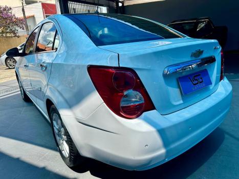 CHEVROLET Sonic Sedan 1.6 16V 4P LTZ FLEX AUTOM�TICO, Foto 4