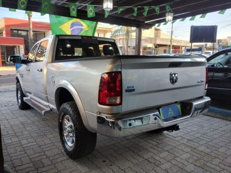 DODGE Ram 6.7 I6 24V 4P 2500 LARAMIE 4X4 TURBODIESEL  AUTOM�TICO CABINE DUPLA, Foto 4