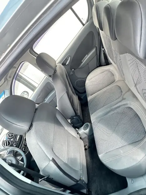 FIAT Palio 1.4 4P FLEX ATTRACTIVE, Foto 9