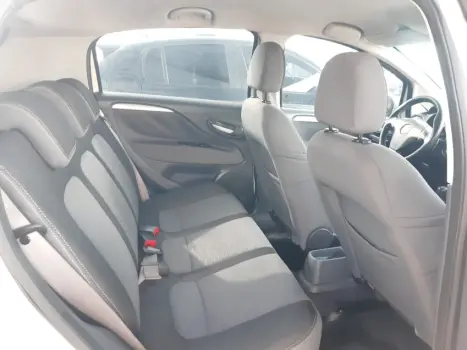 FIAT Punto 1.6 16V 4P ESSENCE FLEX, Foto 6