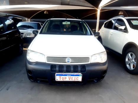 FIAT Strada 1.8 FLEX TREKING CABINE SIMPLES, Foto 2