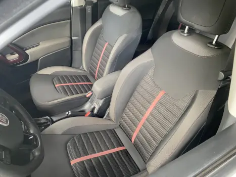 FIAT Toro 1.8 16V 4P FLEX FREEDOM AUTOM�TICO, Foto 12