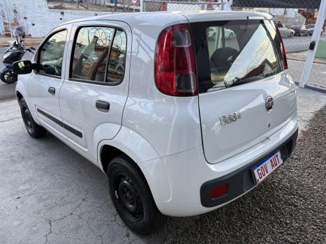 FIAT Uno 1.0 4P FLEX EVO VIVACE CELEBRATION, Foto 2
