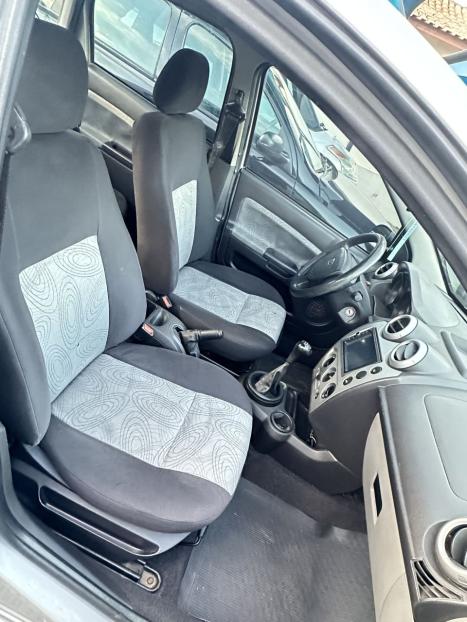 FORD Fiesta Sedan 1.6 4P FLEX, Foto 8
