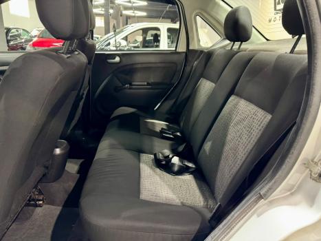 FORD Fiesta Sedan 1.6 4P FLEX, Foto 9
