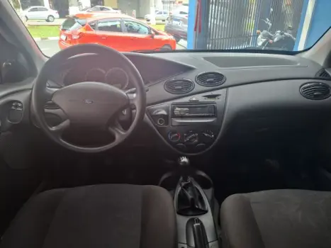 FORD Focus Hatch 1.6 4P FLEX GL, Foto 6