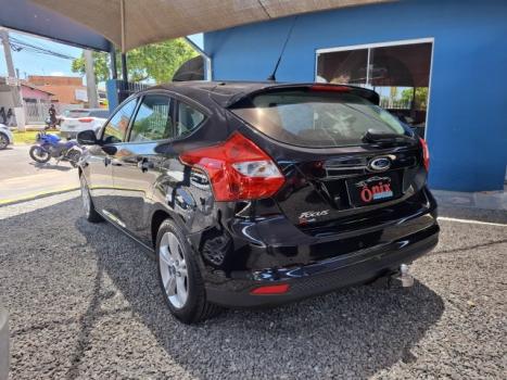 FORD Focus Hatch 1.6 16V 4P SE PLUS FLEX, Foto 10