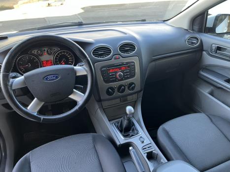 FORD Focus Hatch 1.6 16V 4P SE FLEX, Foto 8