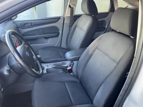 FORD Focus Hatch 1.6 16V 4P SE FLEX, Foto 10