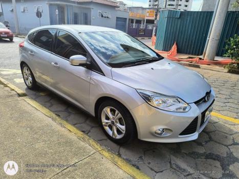 FORD Focus Hatch 1.6 16V 4P FLEX SE POWERSHIFT AUTOM�TICO, Foto 2